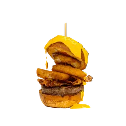 Hamburger alto con carne, bacon croccante, anelli di cipolla fritti e formaggio cheddar fuso che cola sopra il panino